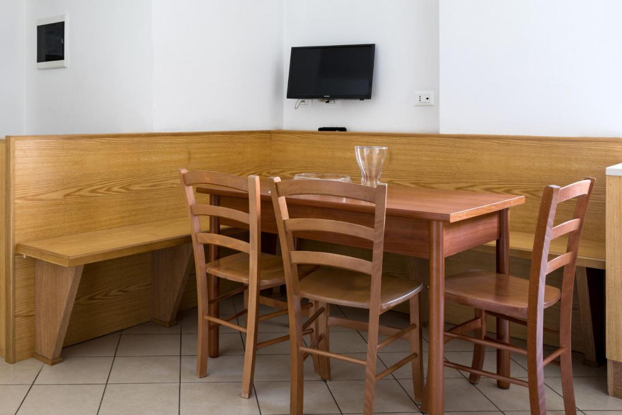 Residenza Conti Aparthotel Ρώμη Εξωτερικό φωτογραφία
